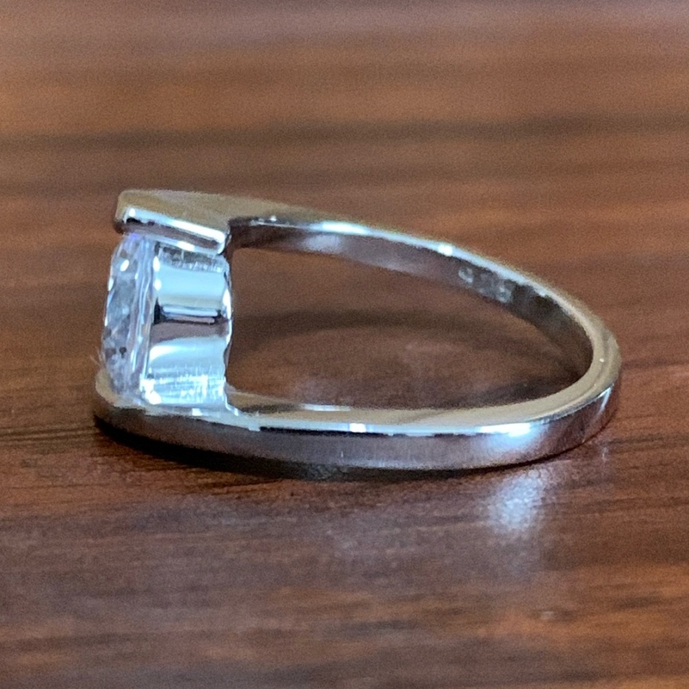 New Sterling Silver Round Bezel CZ Ring - Picture 2 of 6